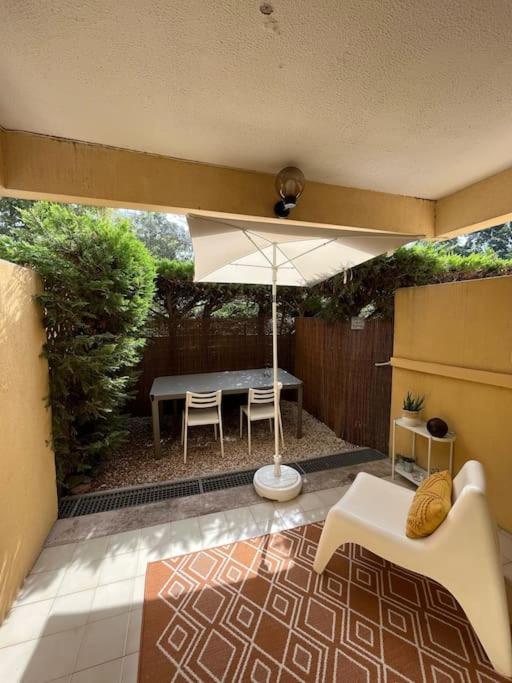 Studio Bord De Mer Boulouris A Saint Raphael Екстер'єр фото